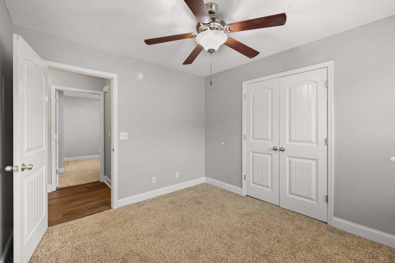 424 Leslie Wood Dr