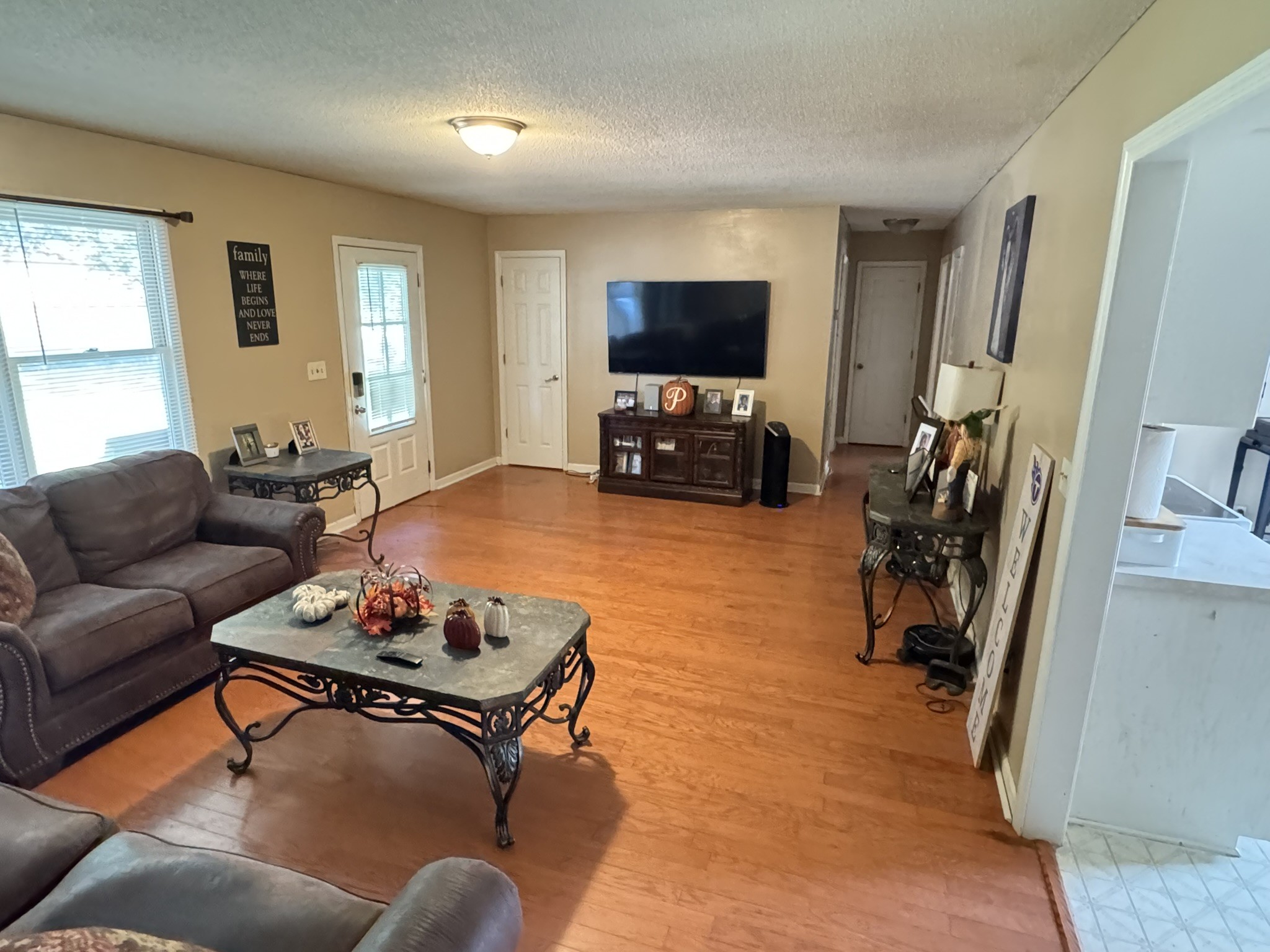 70 Woods Edge Rd