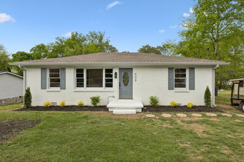 609 E 11th St Columbia TN 38401