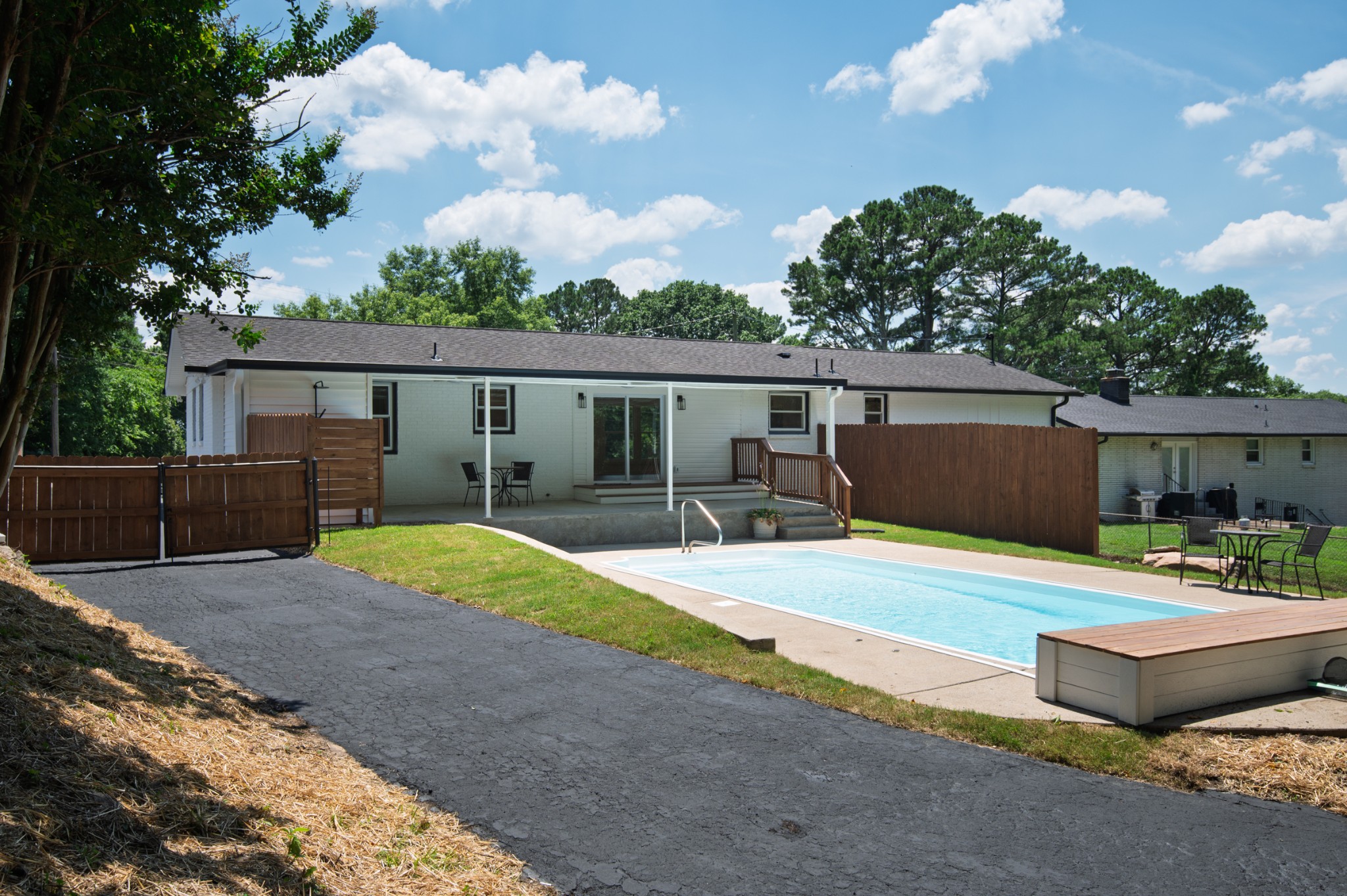 113 Melanie Dr