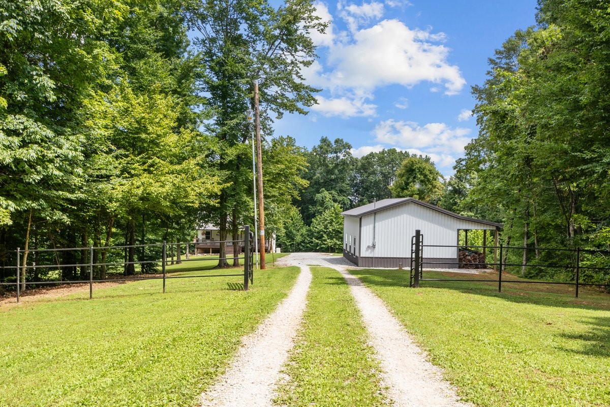 5382 Highway 49 W