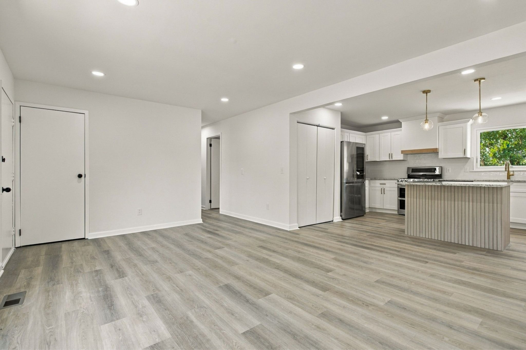 106 Cedarcrest Dr