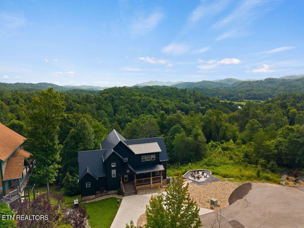 2843 Cedar Falls Way