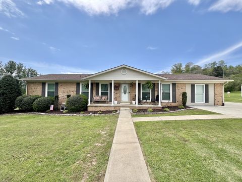 200 N Tidwell Cir Pulaski TN 38478