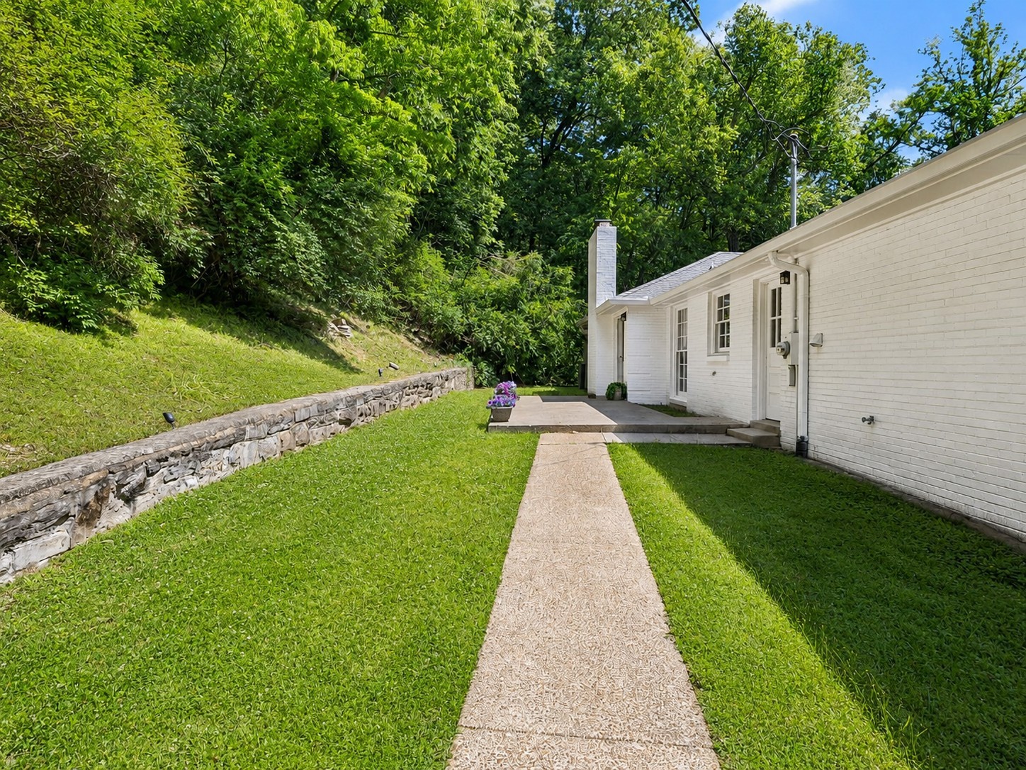 208 Baskin Dr