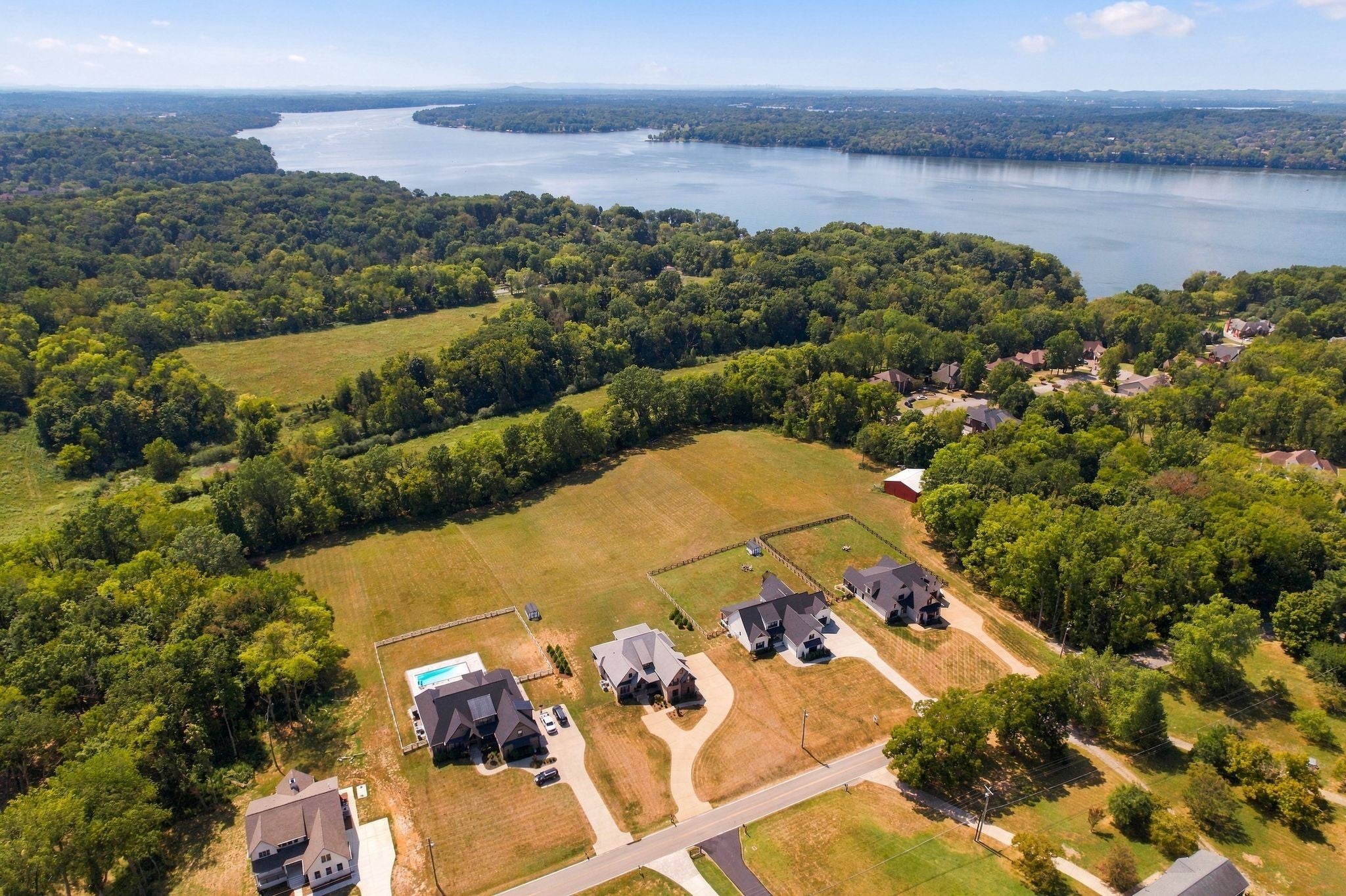 3303 Saundersville Ferry Rd