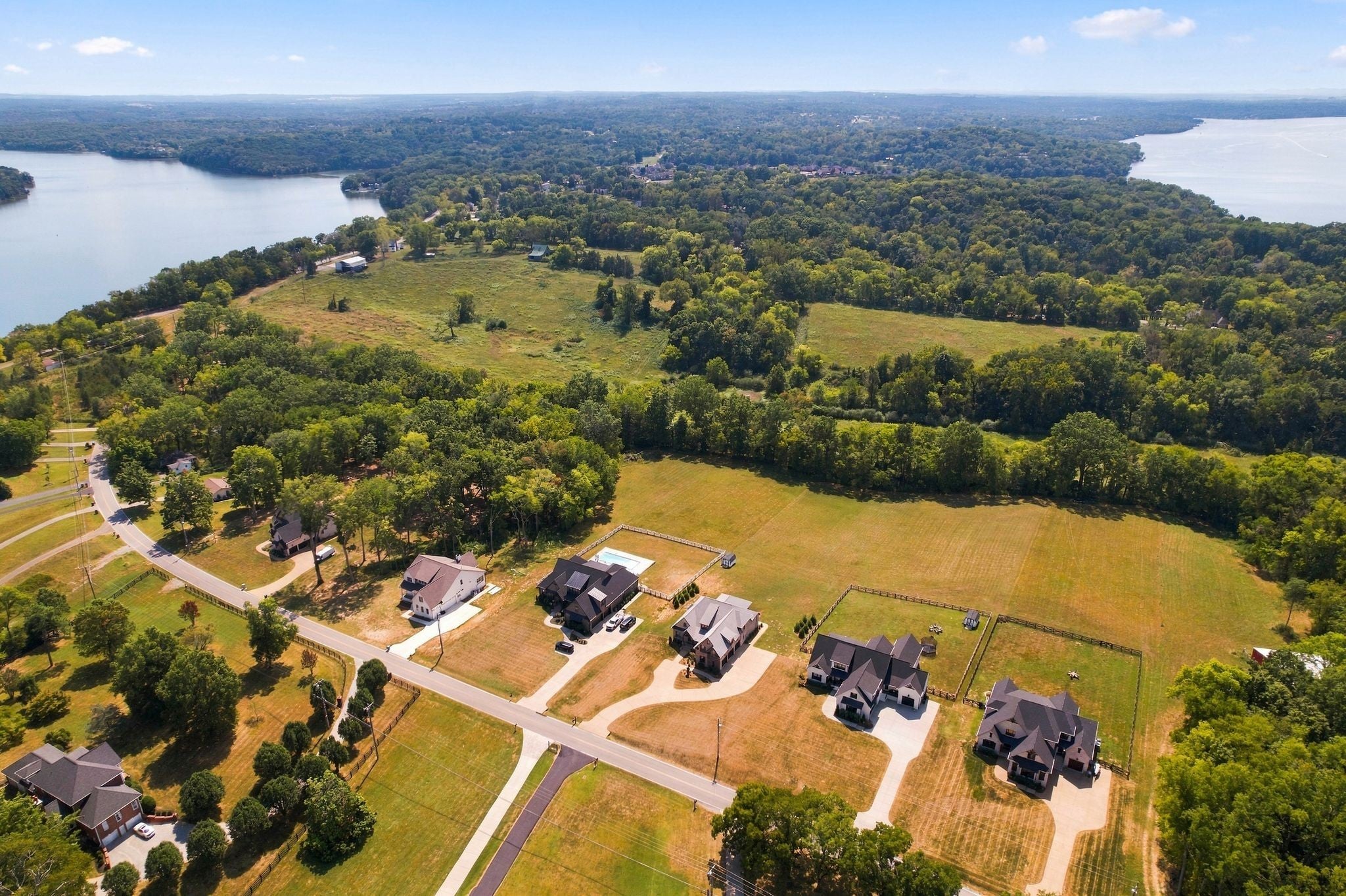 3303 Saundersville Ferry Rd