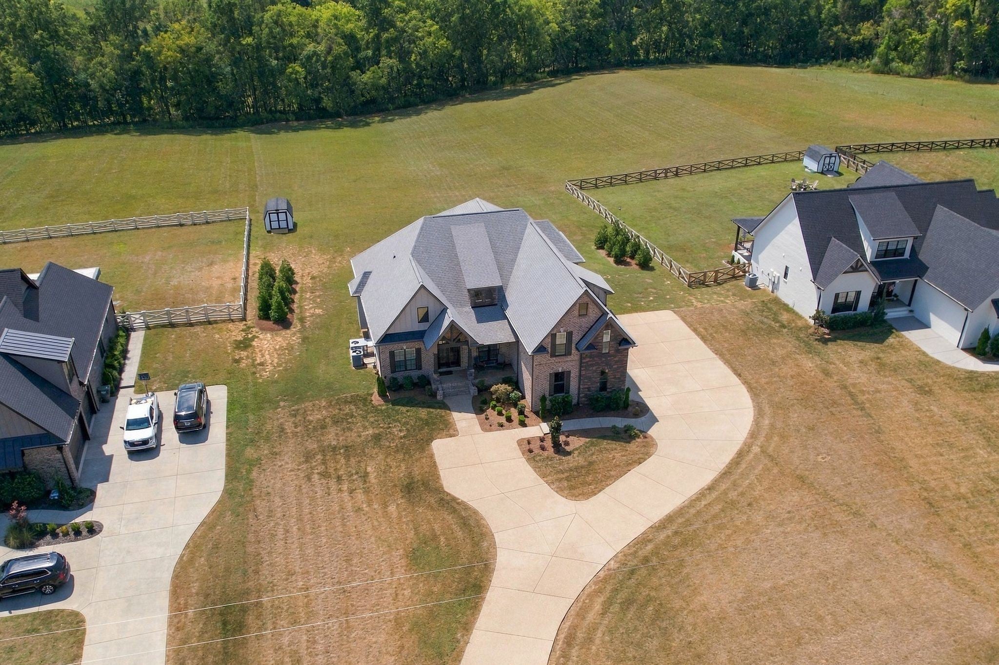 3303 Saundersville Ferry Rd