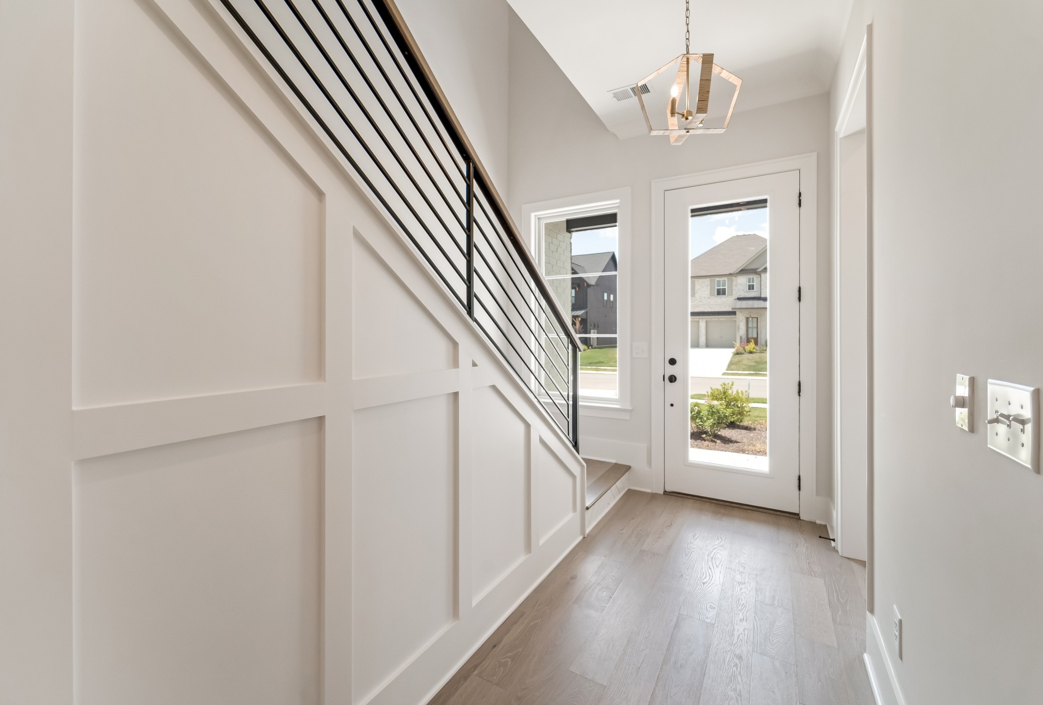 2000 Landry Pl
