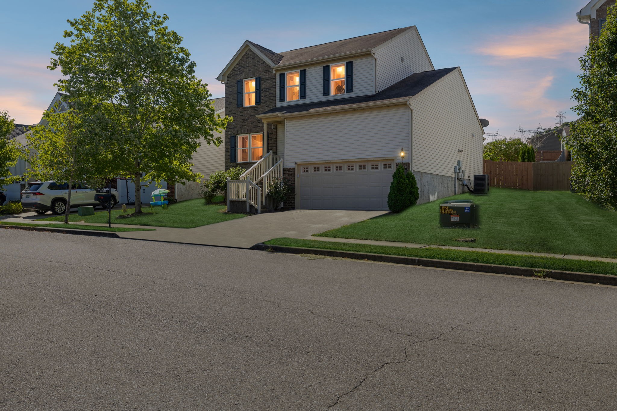 1429 Scarcroft Ln