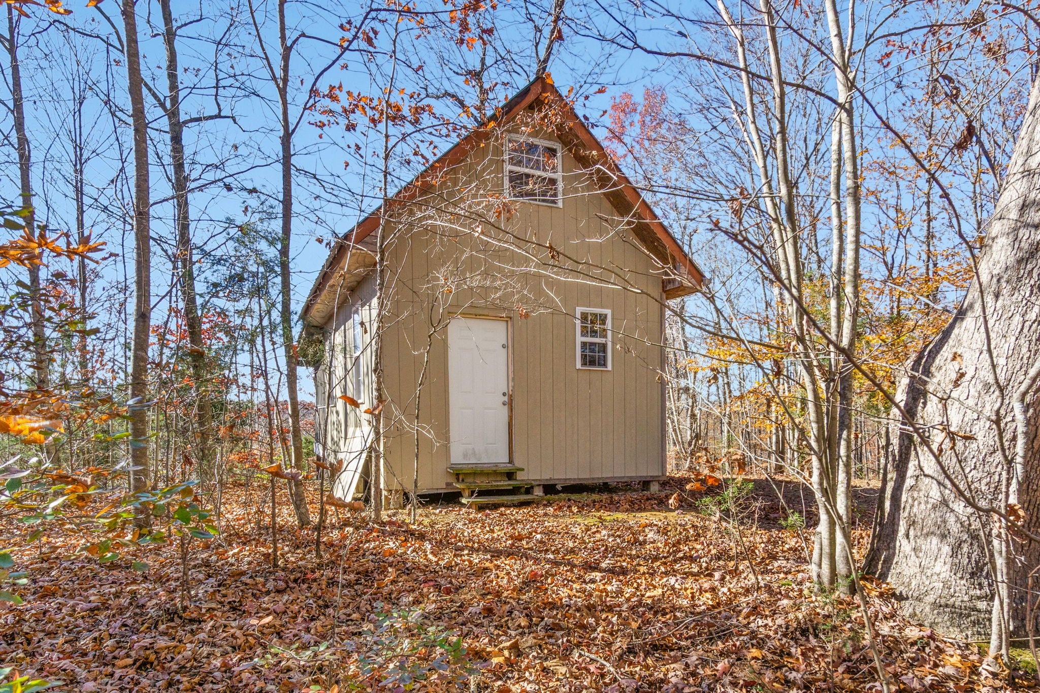353 Red Bud Ln