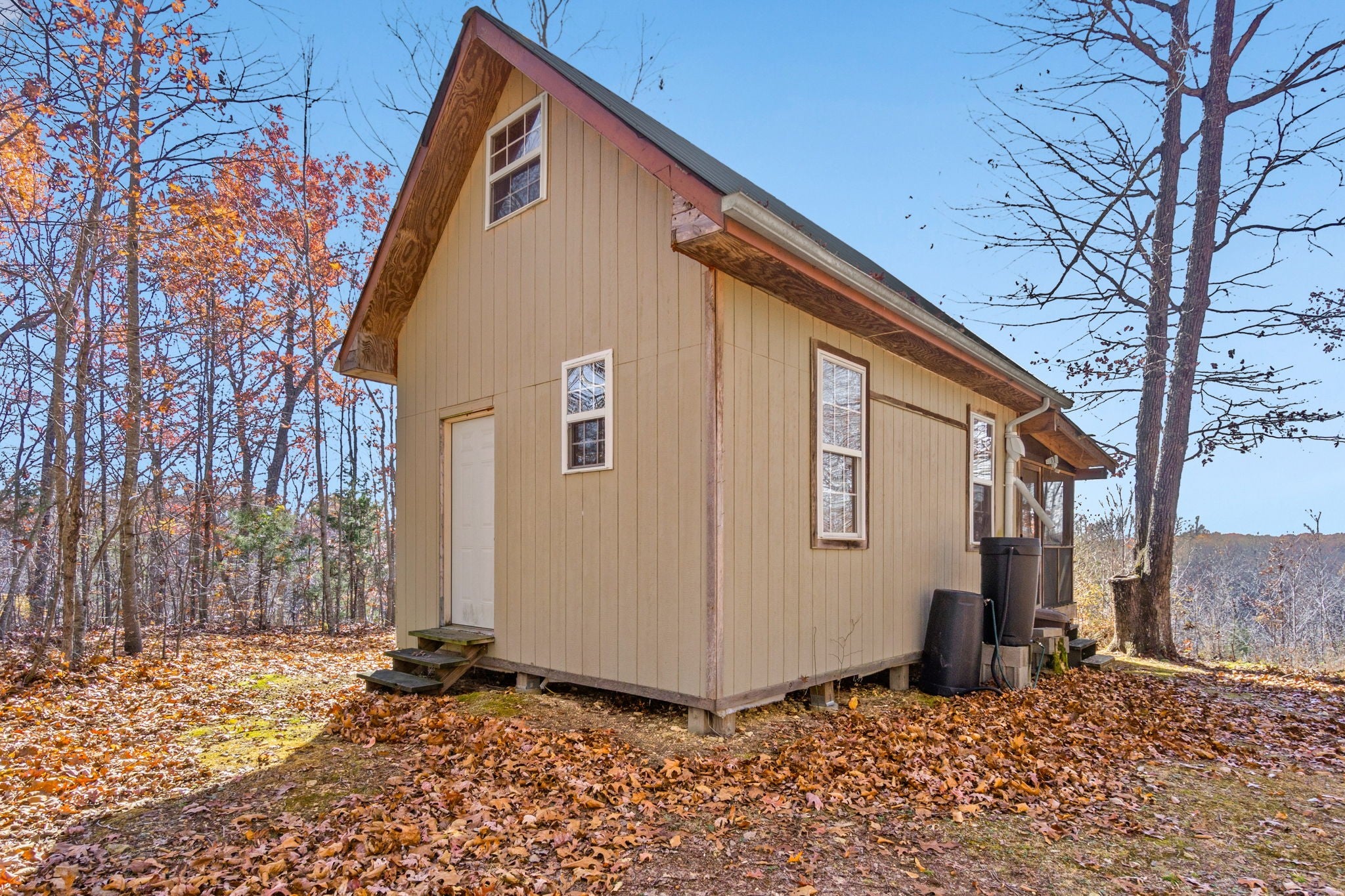 353 Red Bud Ln