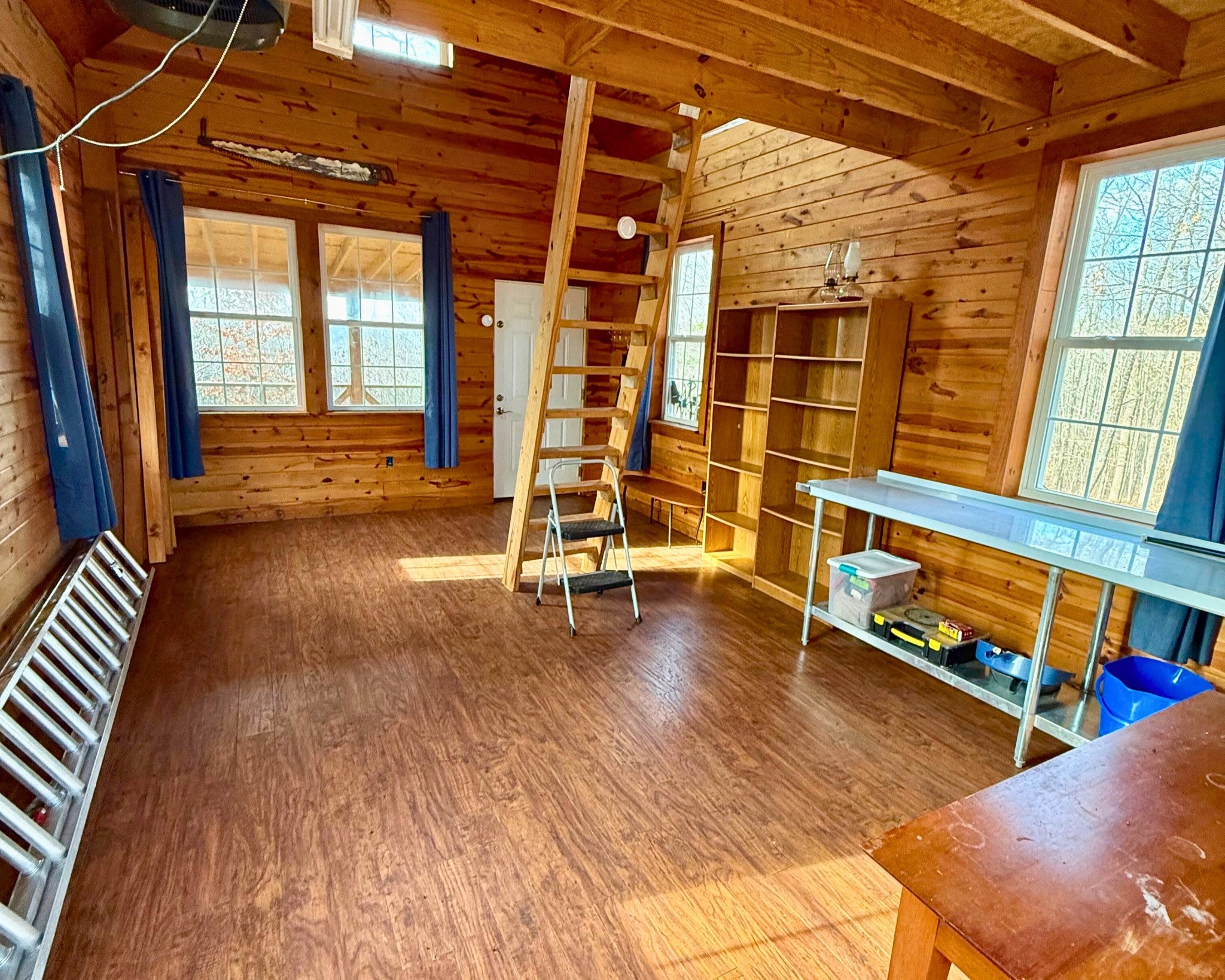 353 Red Bud Ln