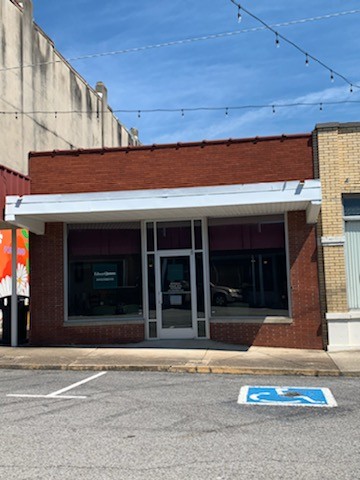 112 Main St