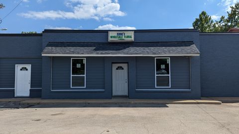 1300A S Dickerson Rd Goodlettsville TN 37072