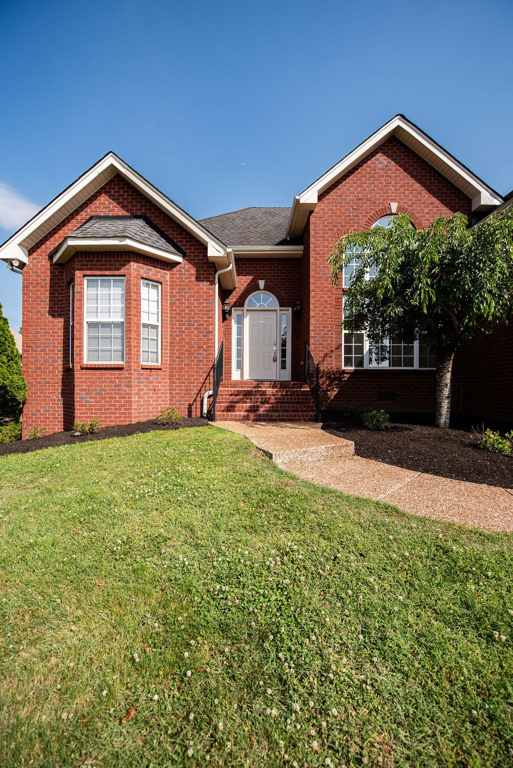 505 Beach Ln