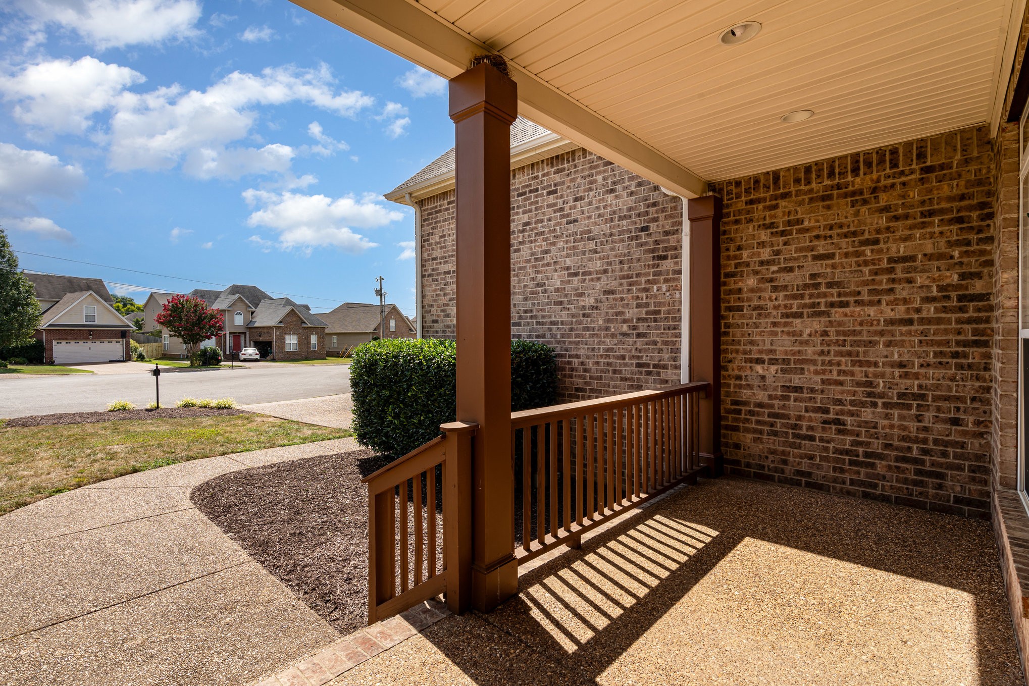 6015 Warner Ct