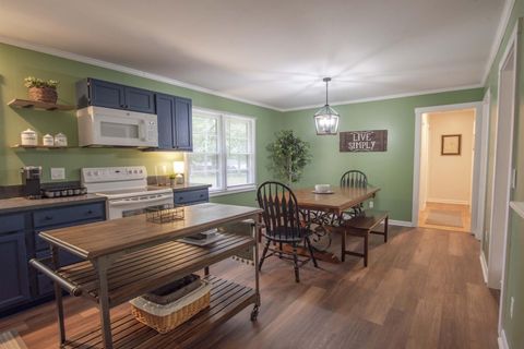 119 Walton Ln Tracy City TN 37387