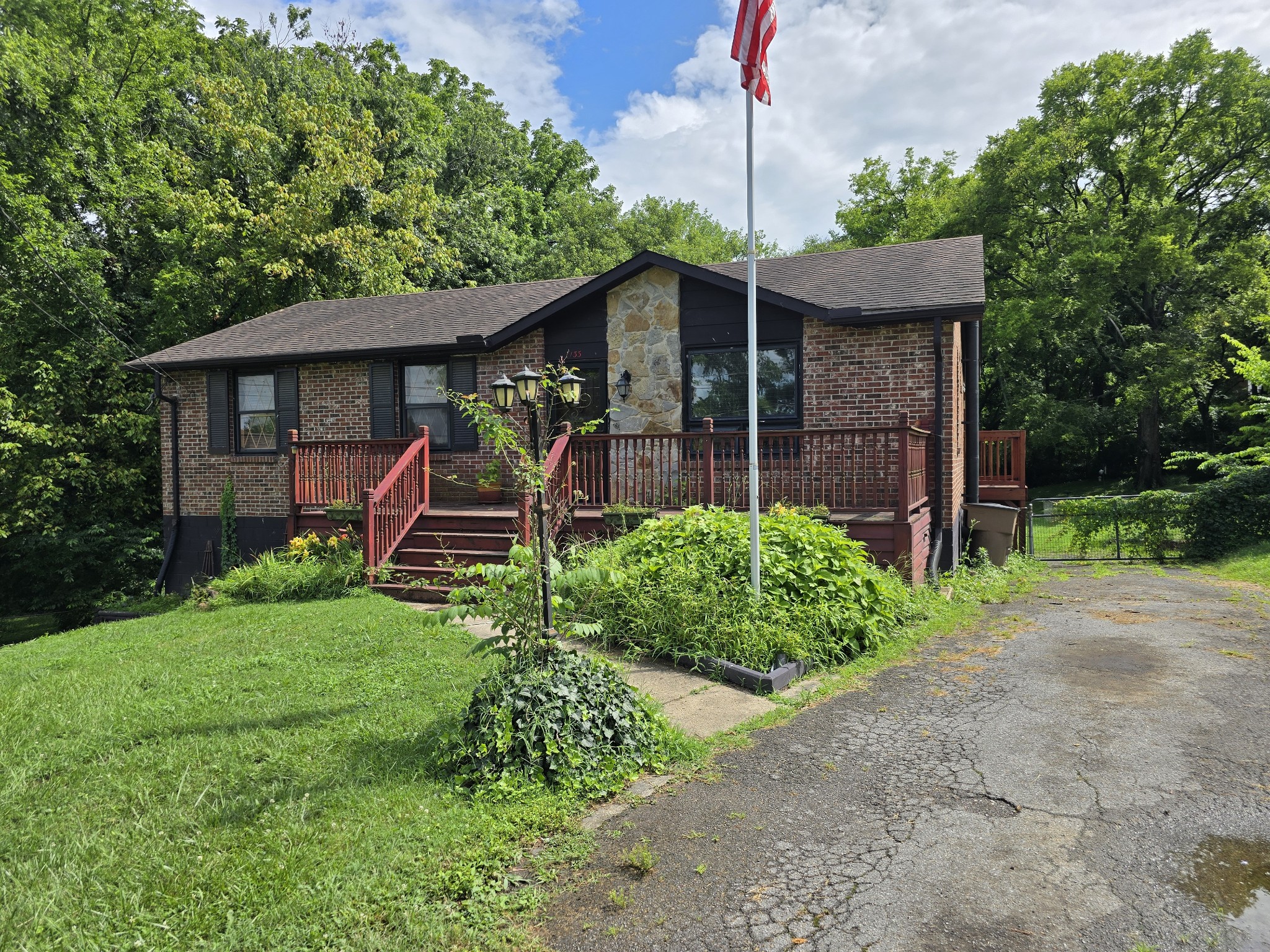 133 Cherokee Ct