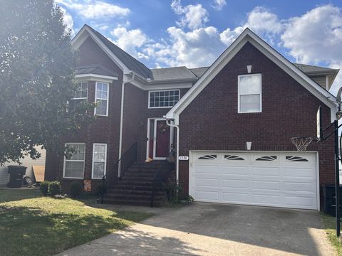 1324 Sunray Dr Murfreesboro TN 37127