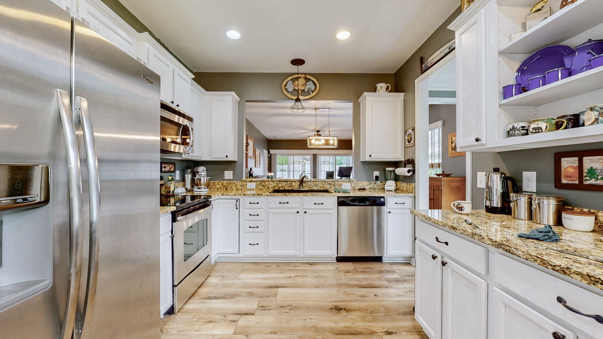 402 Cottonwood Dr