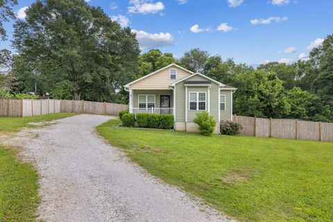 107 Wallace Cir Killen AL 35645