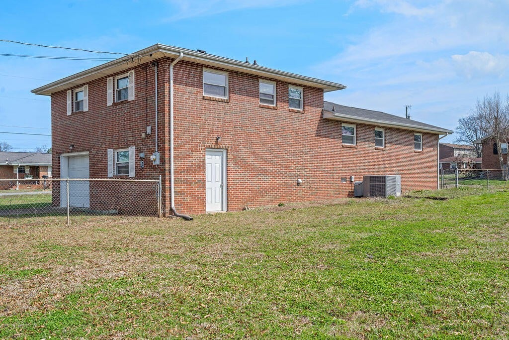 31 Jackson Way