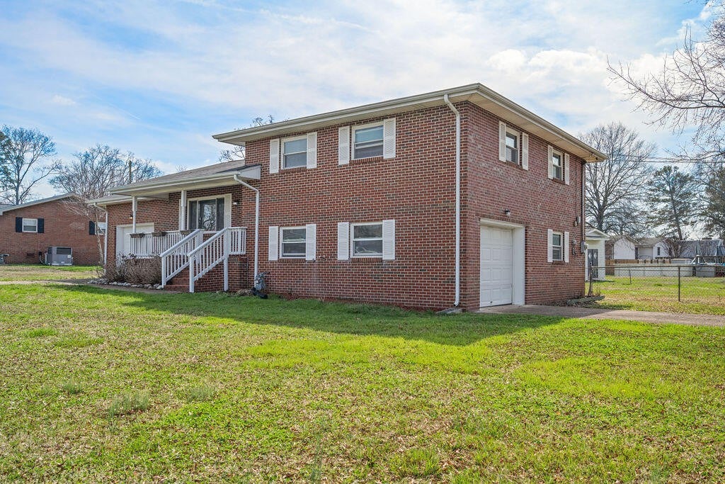 31 Jackson Way