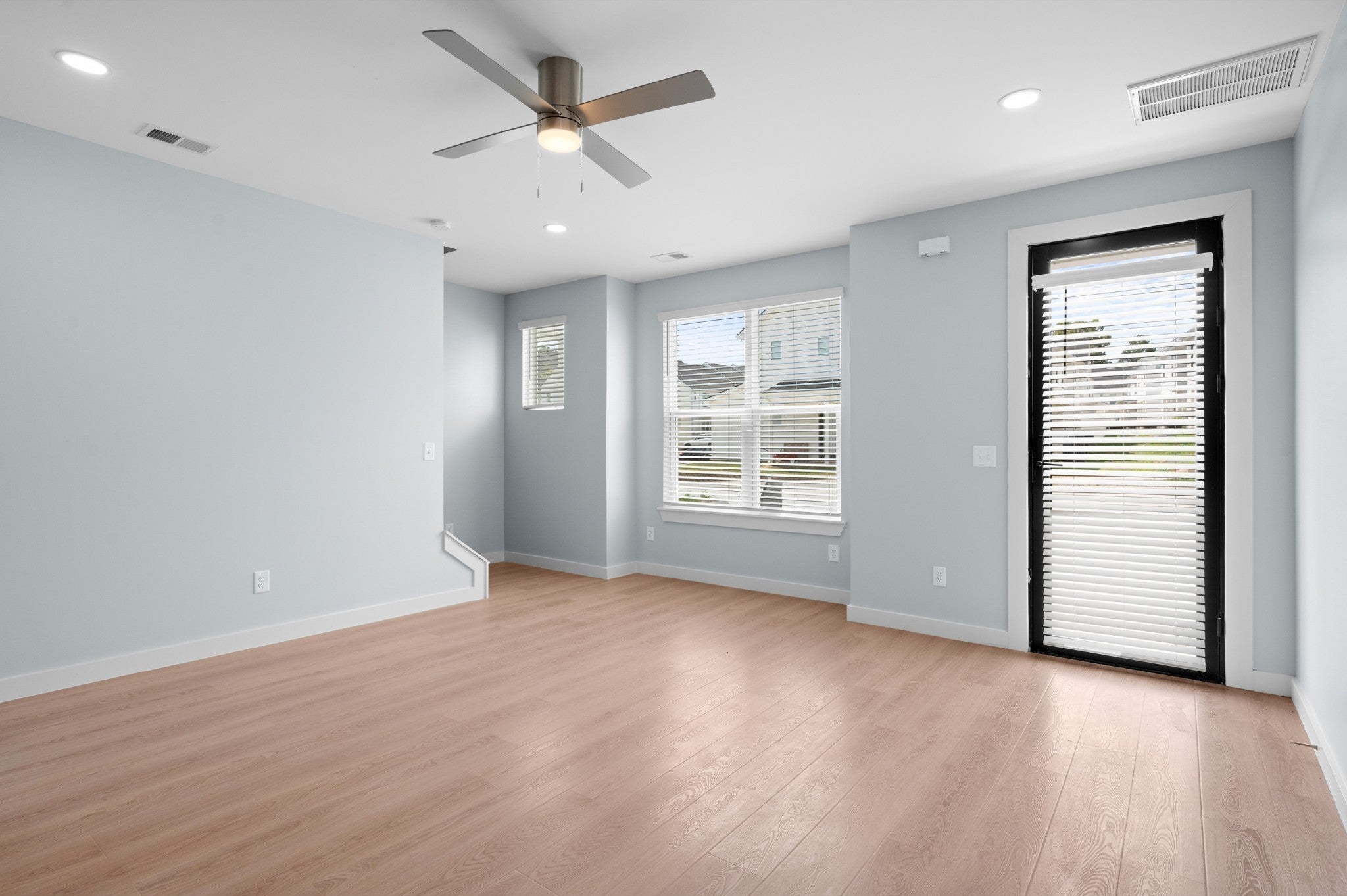 401 Curtis Hilton Way