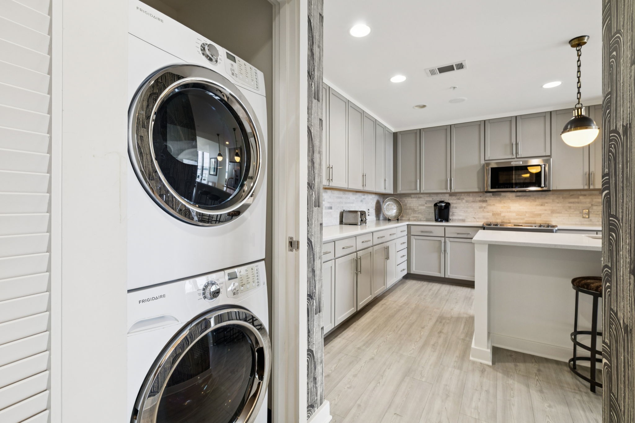 1212 Laurel St 302