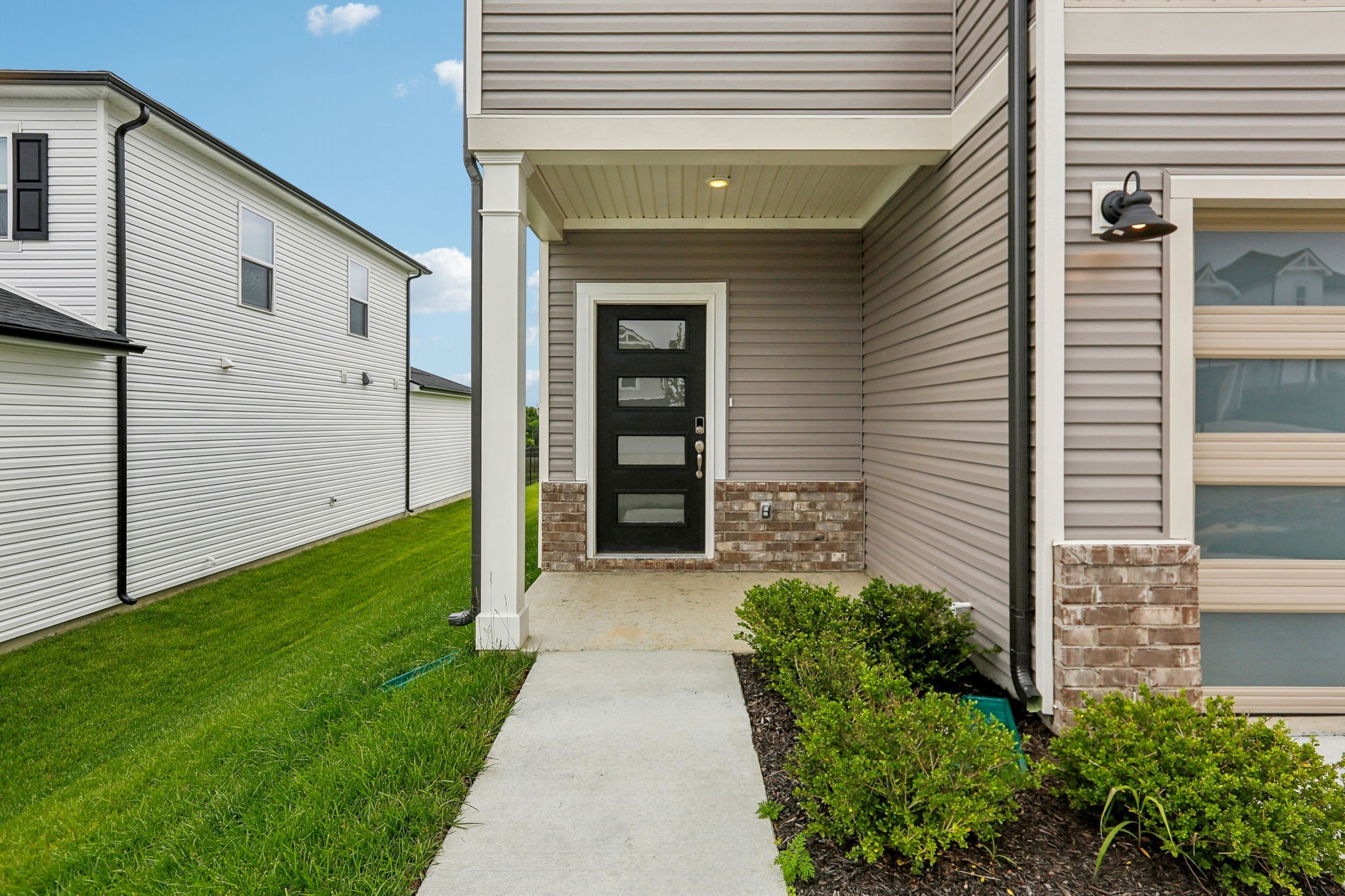 4253 Skyridge Dr