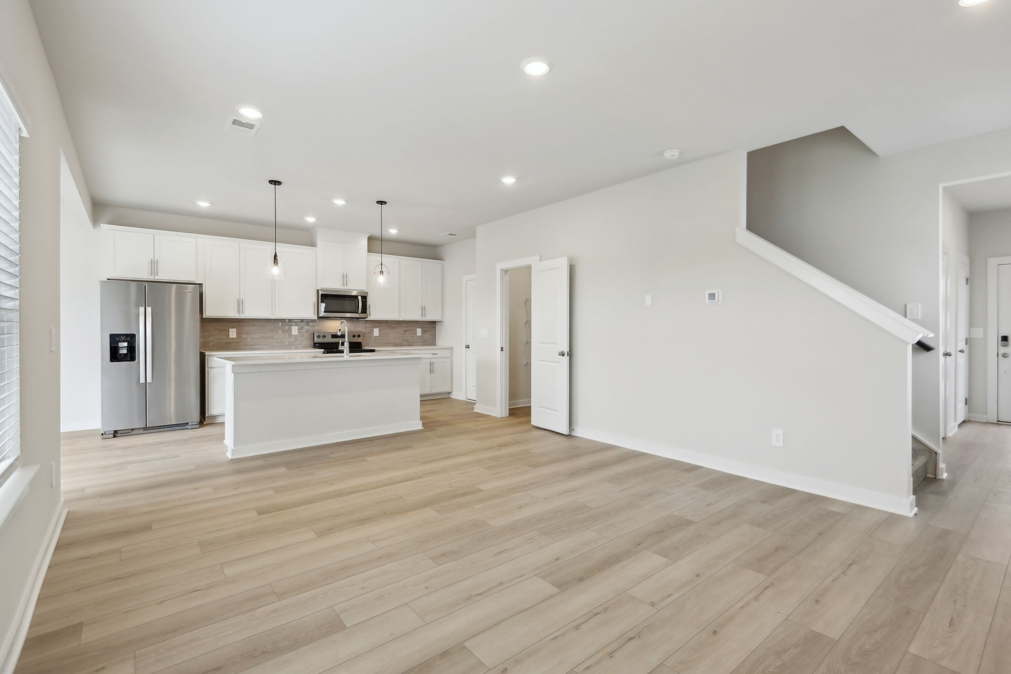 4253 Skyridge Dr
