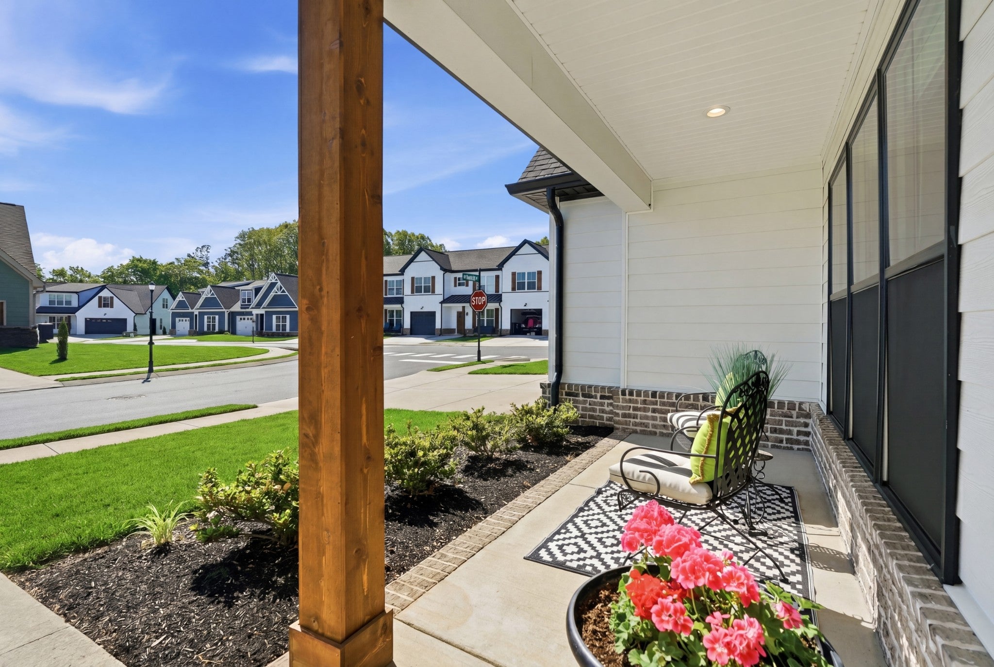 1056 Malinda Ln