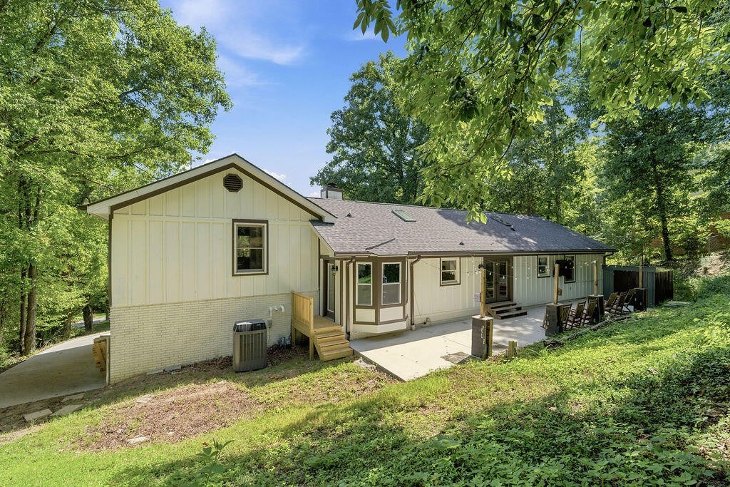 9302 Rockshire Lane