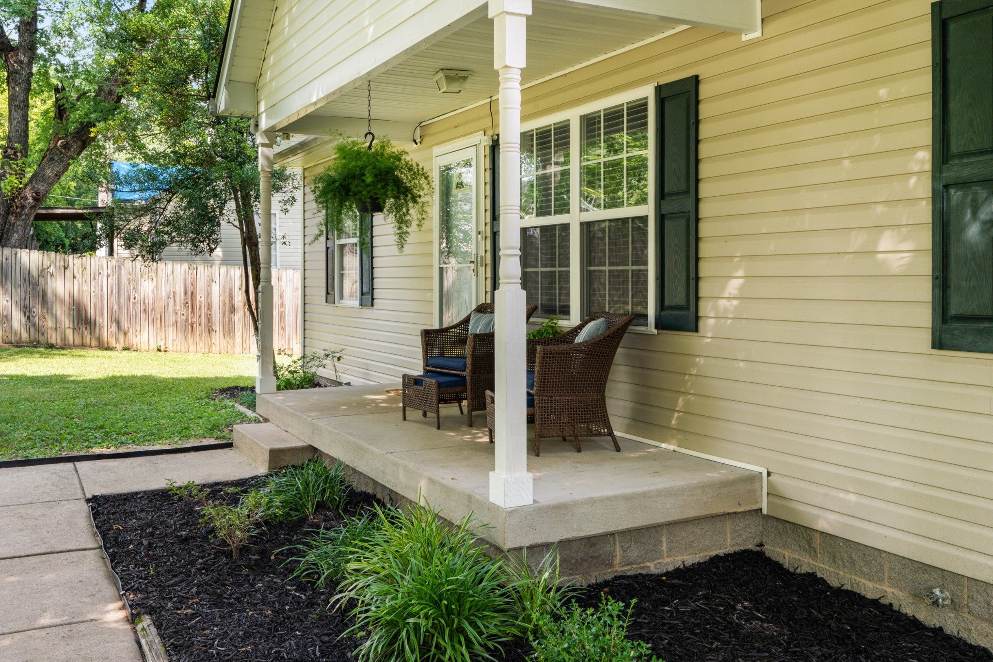 4004 Cumberland Ave, Old Hickory TN 37138 3-bed home, photo 2 of 21