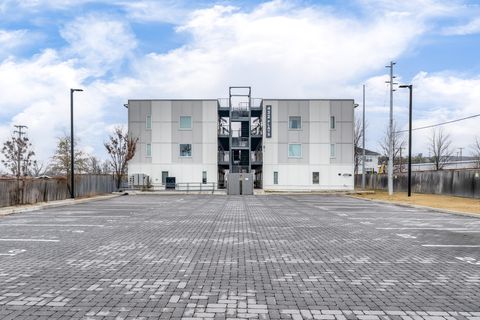 432 Murfreesboro Pike 306 Nashville TN 37210