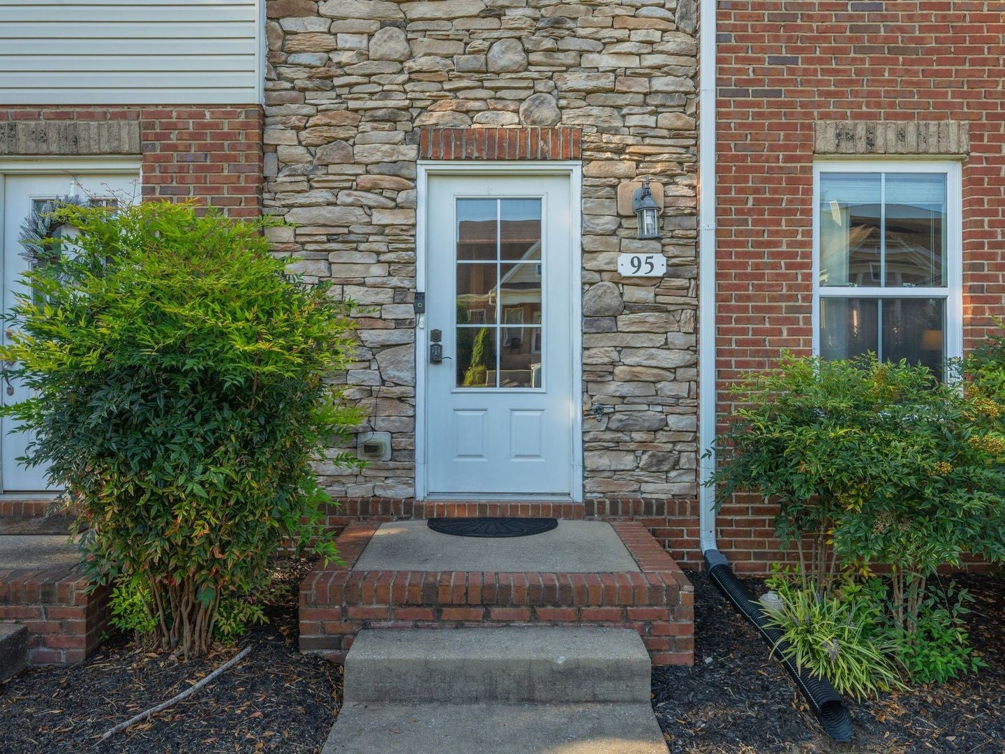 95 Whitman Xing