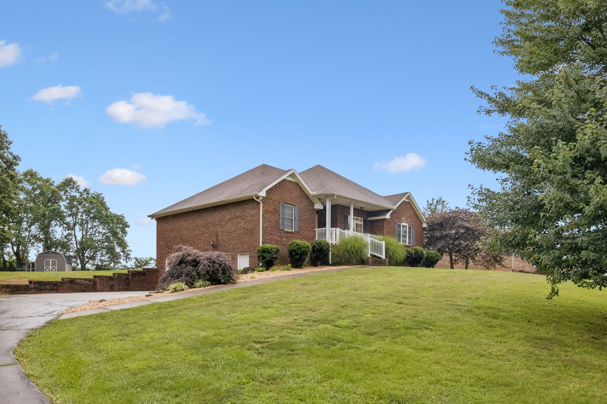 112 Kelly Ln