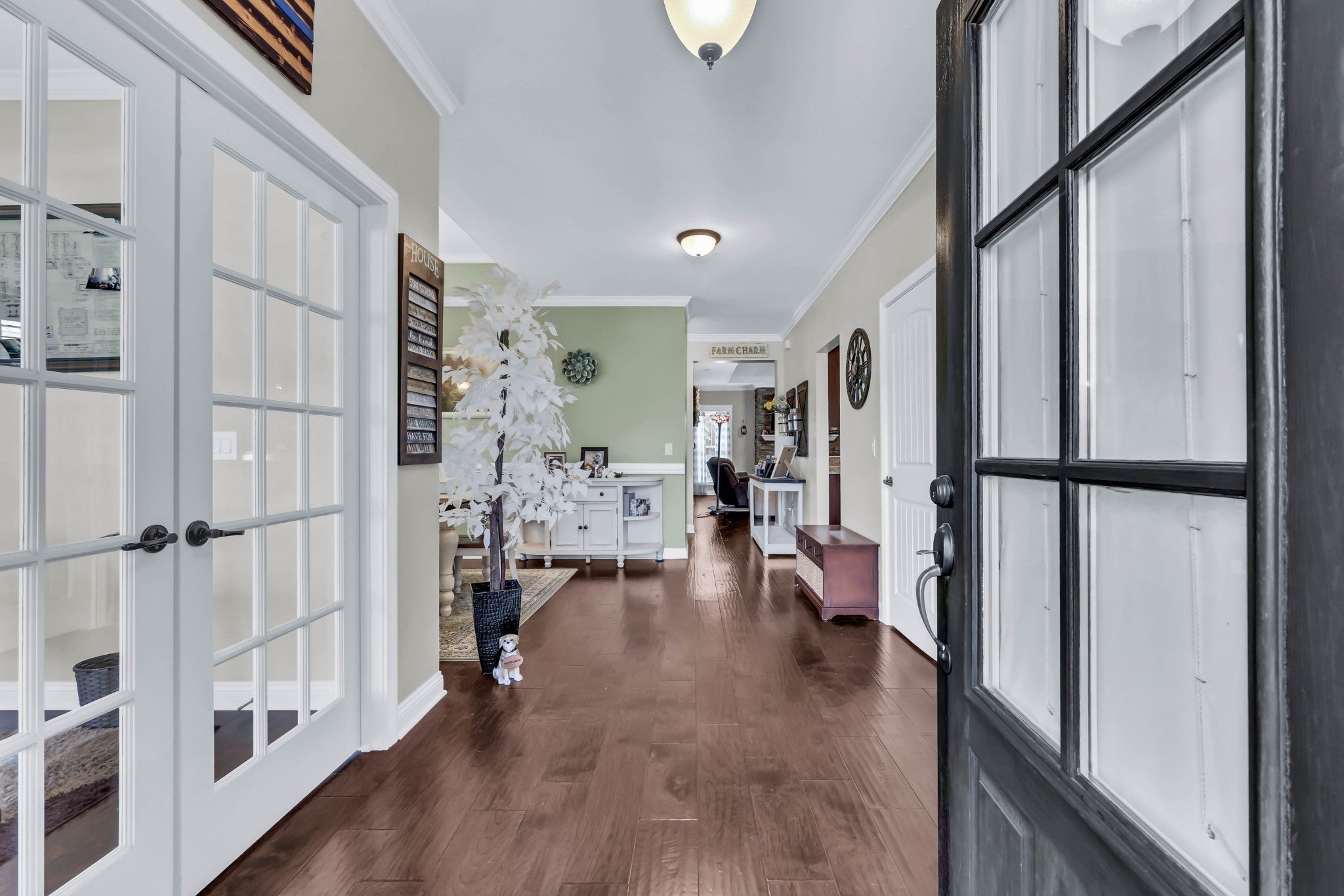 253 Dorchester Cir