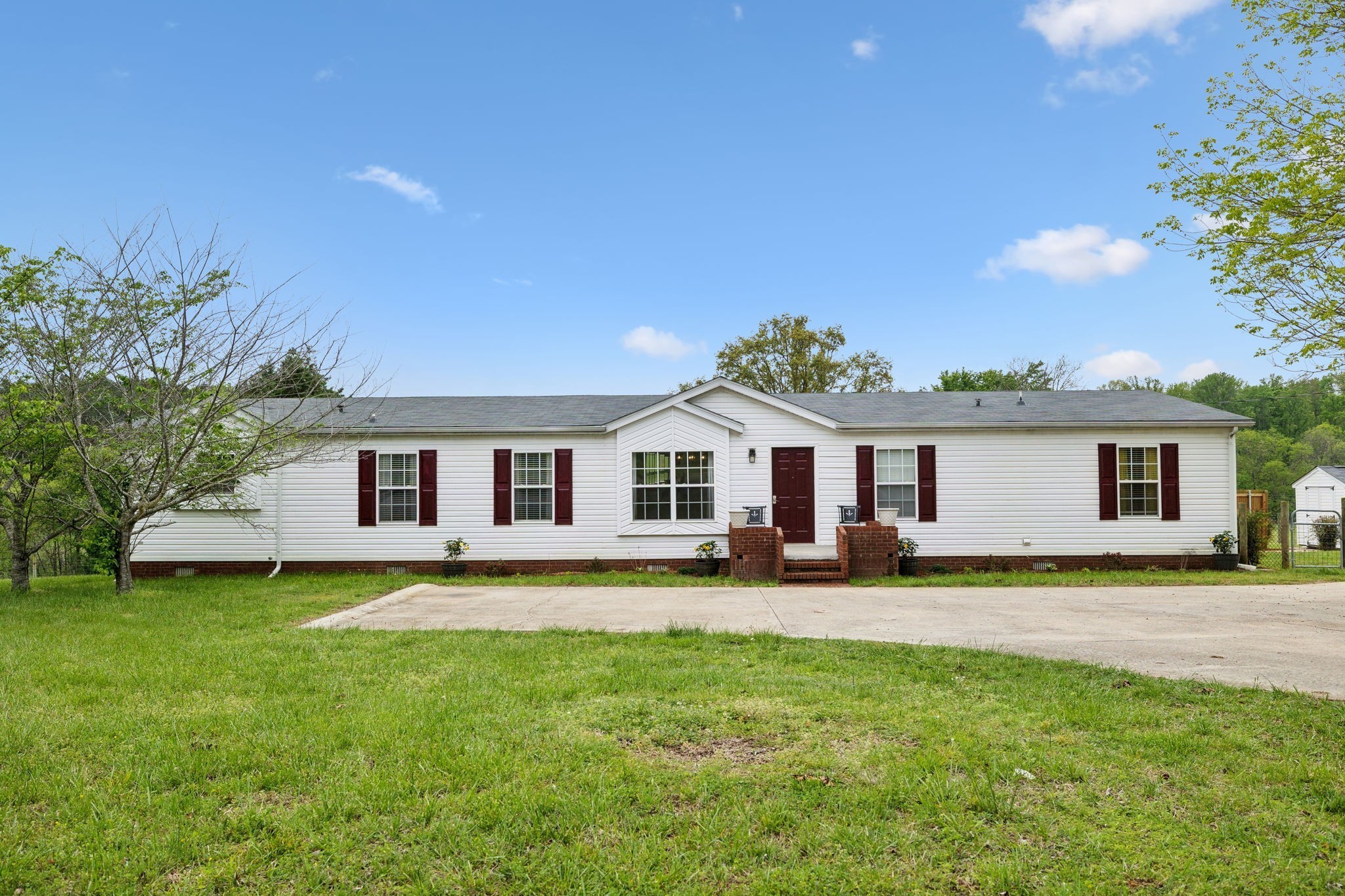 5821 Shelbyville Rd
