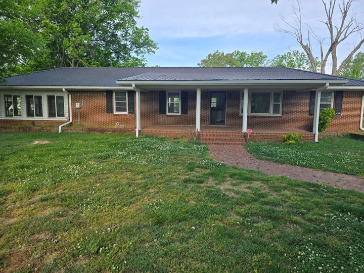 Photo 1 of 13 — 267 Oak St, Eagleville, TN 37060