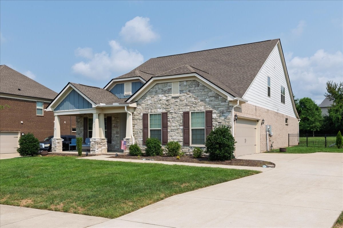423 Norman Way