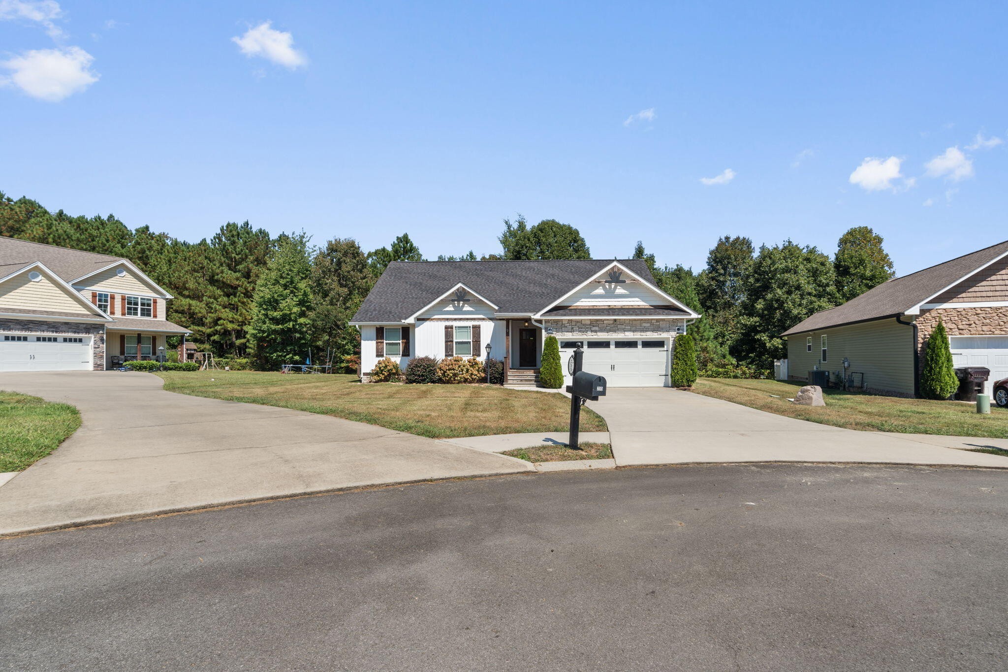 265 Stonebridge Lane NE