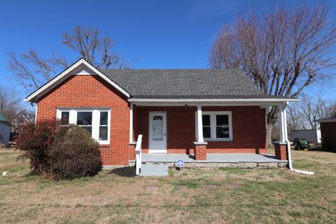 400 Meador Dr Lafayette TN 37083