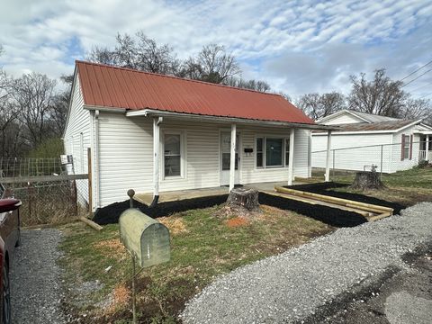 174 Columbia Ave, Centerville, TN 37033 - MLS#: 2790462