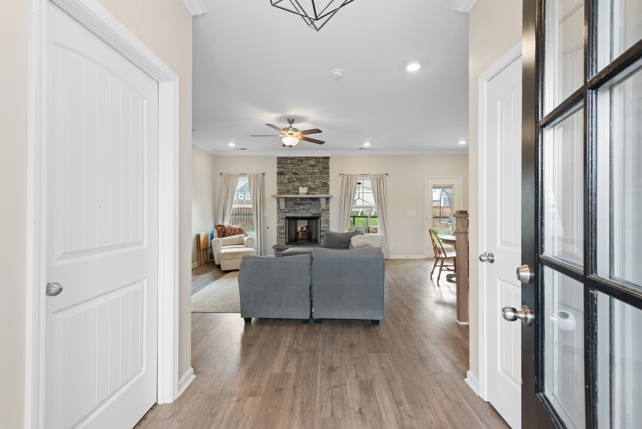 6009 Venable Ct