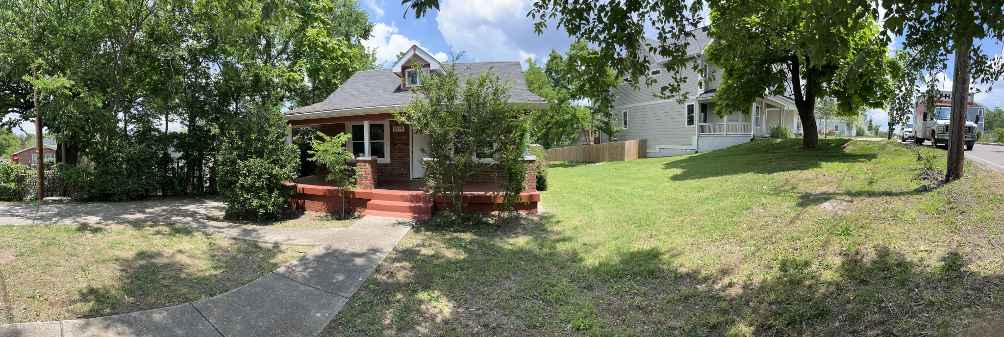 2324 Batavia St