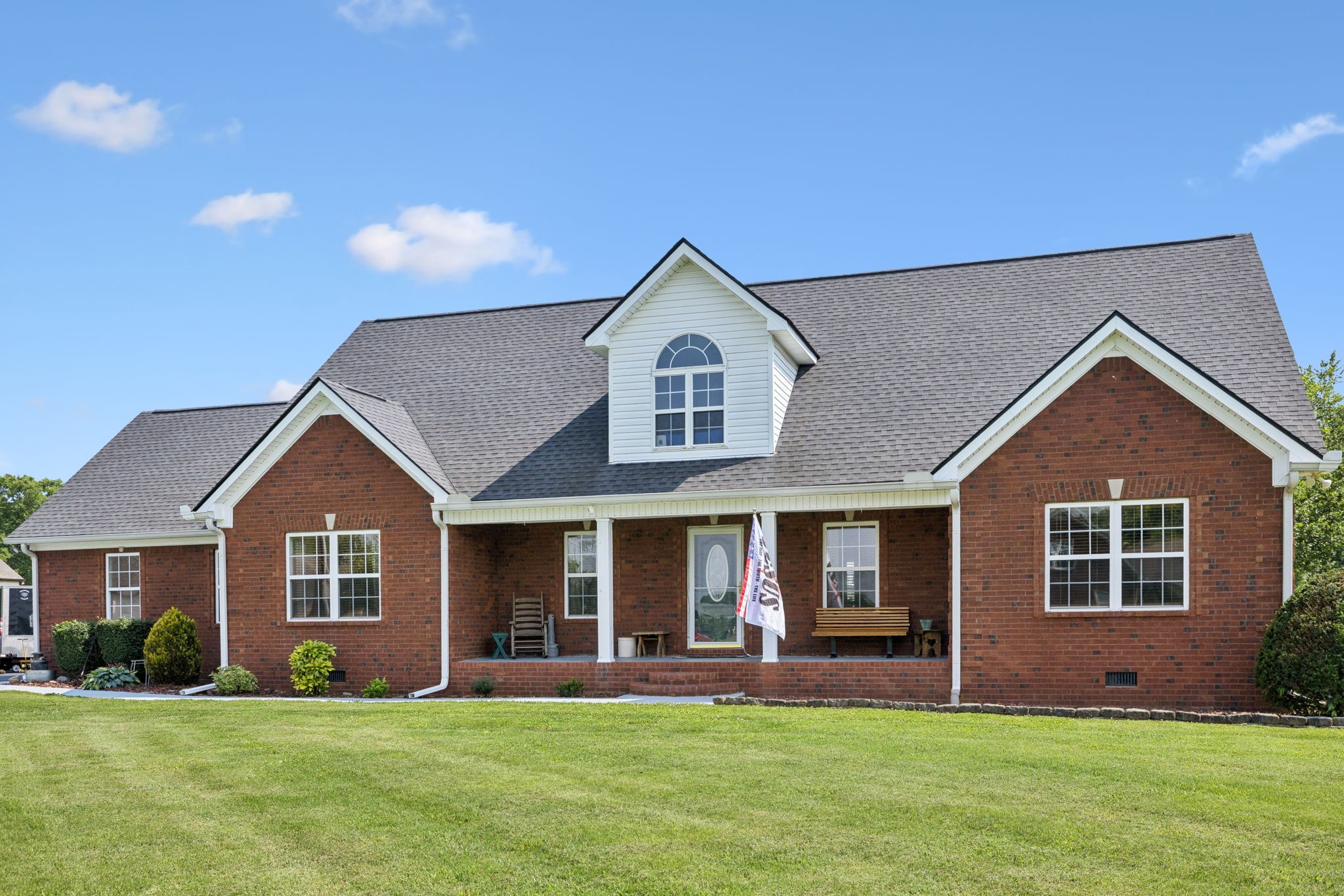 560 Crosswood Ct