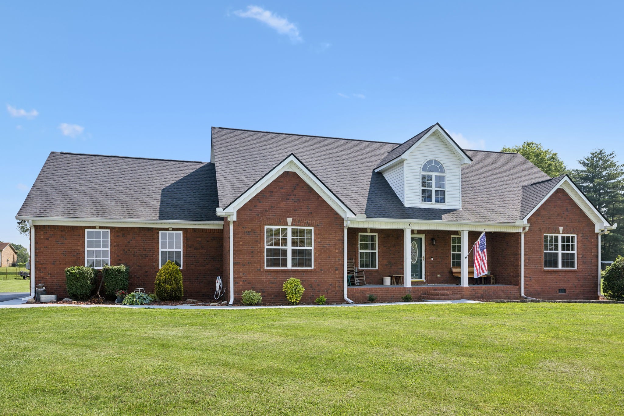 560 Crosswood Ct