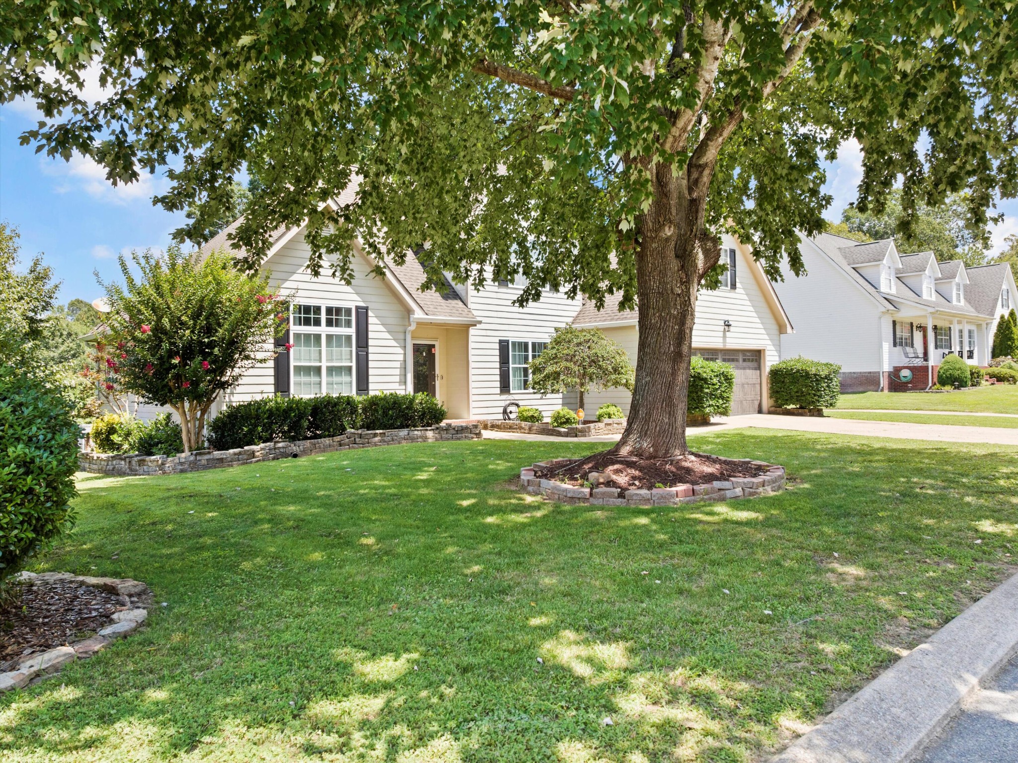 2121 College Park Lane